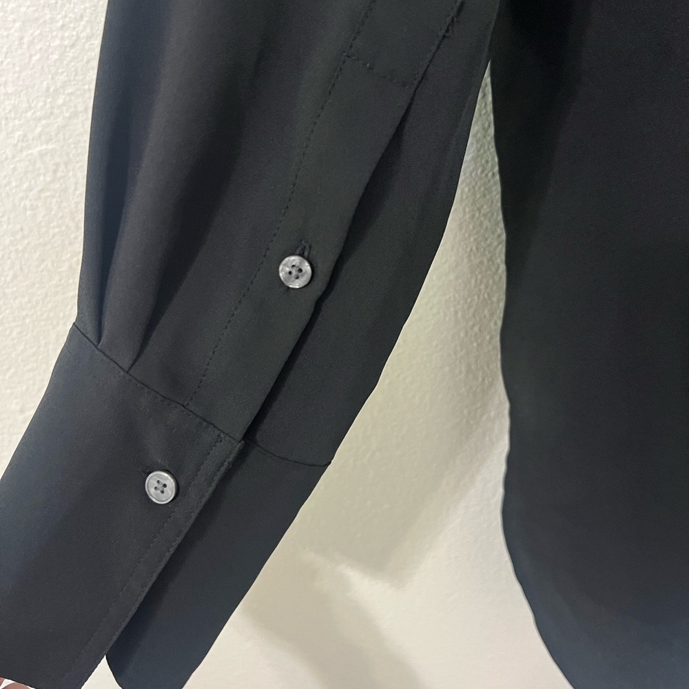 LOFT Women's Black Button Down Shirt - Picture 5 of 5